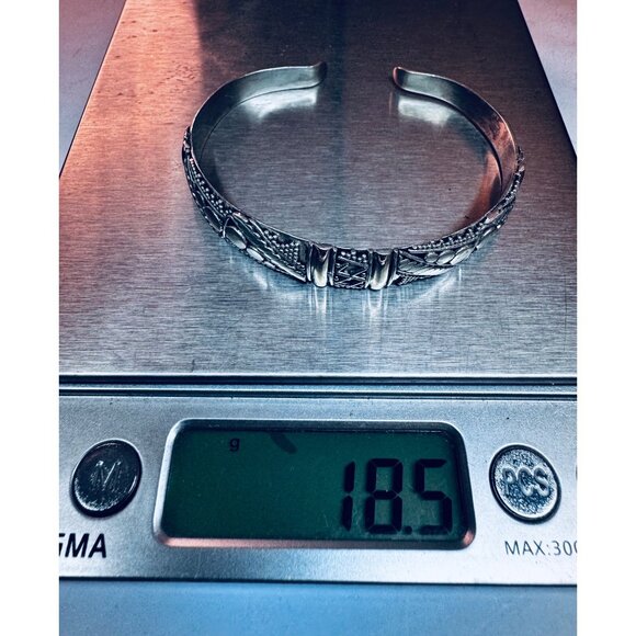 Vintage Sterling Silver 925 Etched Cuff Bracelet Tribal Design Size 6 Estate - Picture 8 of 9